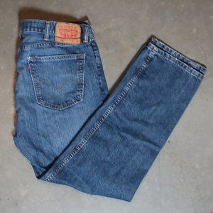 Levi's. 505. Men's 38x32. Denim Jeans. Medium Wash.